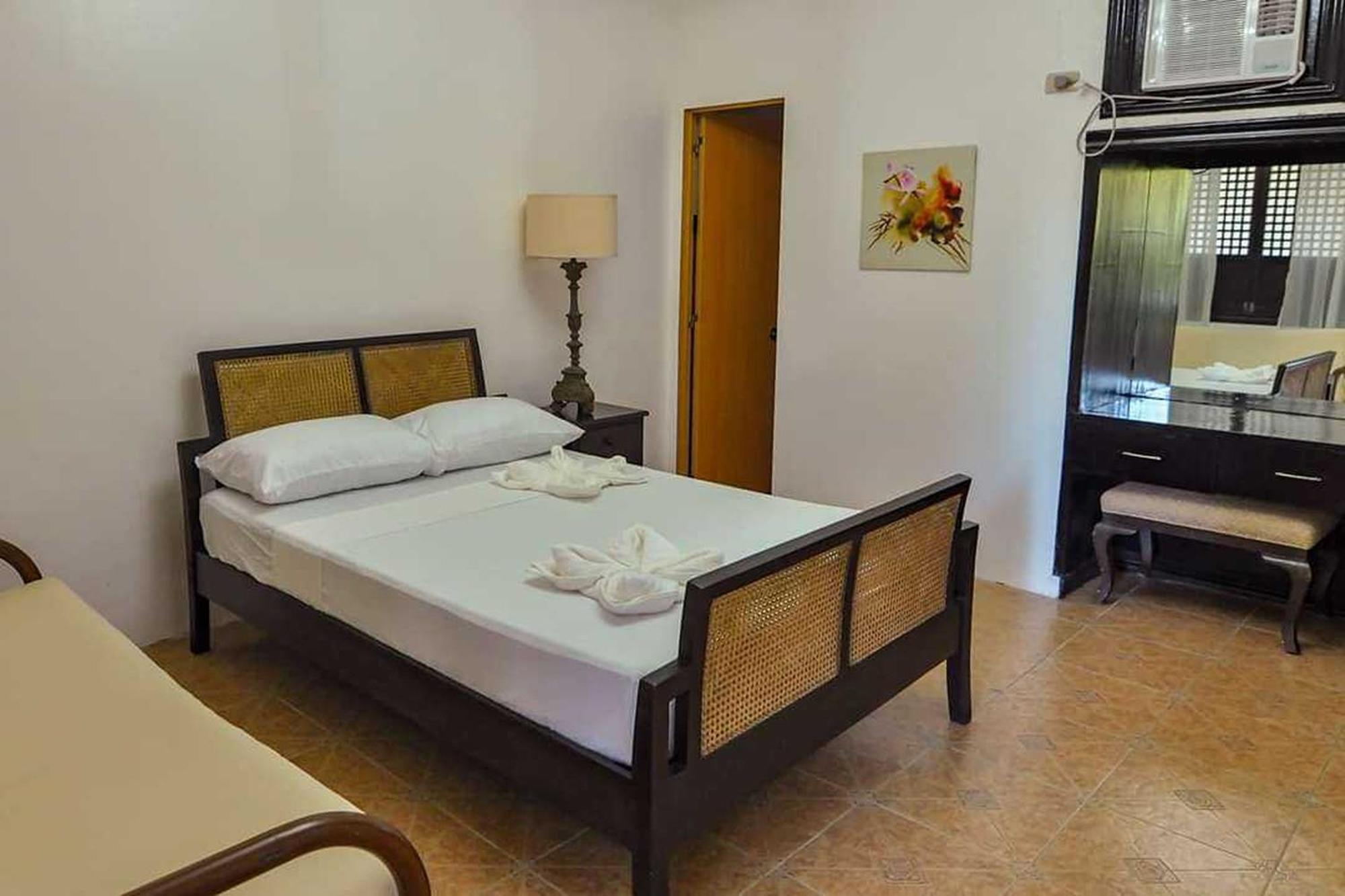 Grand Villa Laguna Bay Екстериор снимка